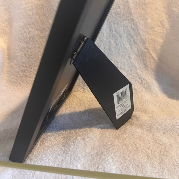 - 5 for $25–BLACK EASEL BACK 5 x 7 PHOTO FRAME - Picture 4 of 4